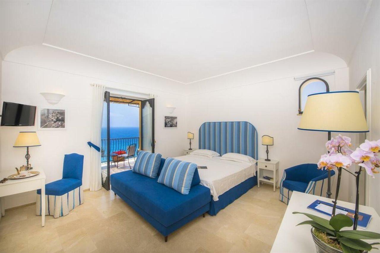 Hotel Miramare ไมยอรี ภายนอก รูปภาพ